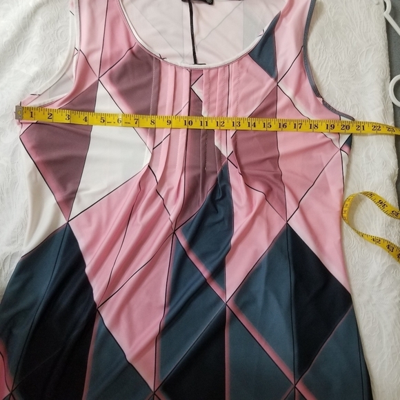 LILY by Firmiana sleeveless patterned top - Picture 5 of 9